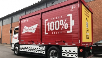 Caminhão elétrico feito pela FNM para a fabricante de bebidas Ambev