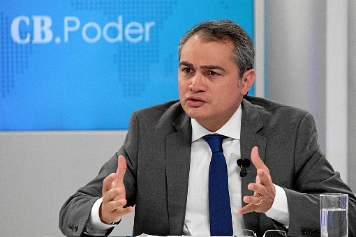 O presidente da Febraban, Isaac Sidney, que destacou que a federação conta com mecanismos de autorregulação, em vigor desde o início de 2020, destinados a promover concorrência saudável, incentivar as boas práticas de mercado e aumentar a transparência.