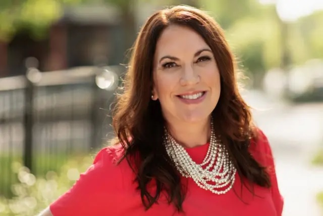 Tracey Garvis Graves, autora de ficção contemporânea nos EUA, com publicações no New York Times, do Wall Street Journal e do USA Today