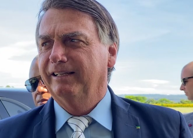 'Teve só uns dez carros', diz Bolsonaro sobre carreata em Campo Grande