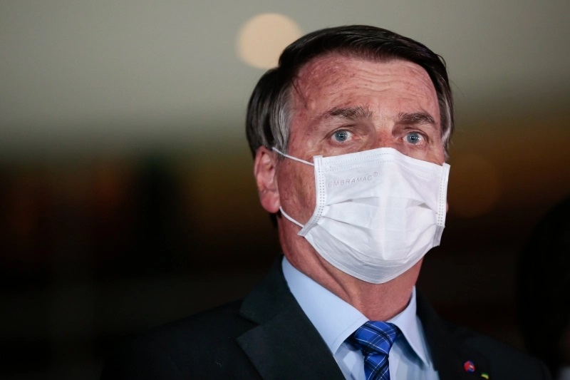 O Ministério da Saúde divulgou uma nota nesta terça-feira (5) na qual informou que o ministro Eduardo Pazuello recebeu o presidente Jair Bolsonaro para dar informações detalhadas sobre a futura vacinação contra a Covid-19.