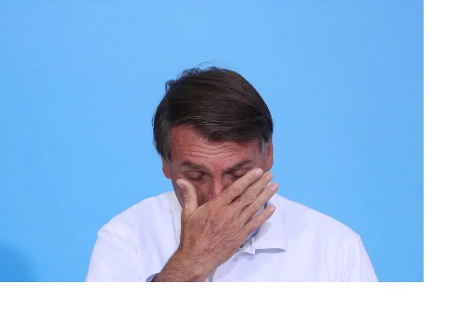 O presidente Jair Bolsonaro sobre auxílio: lamento gente passando necessidade, mas endividamento está no limite