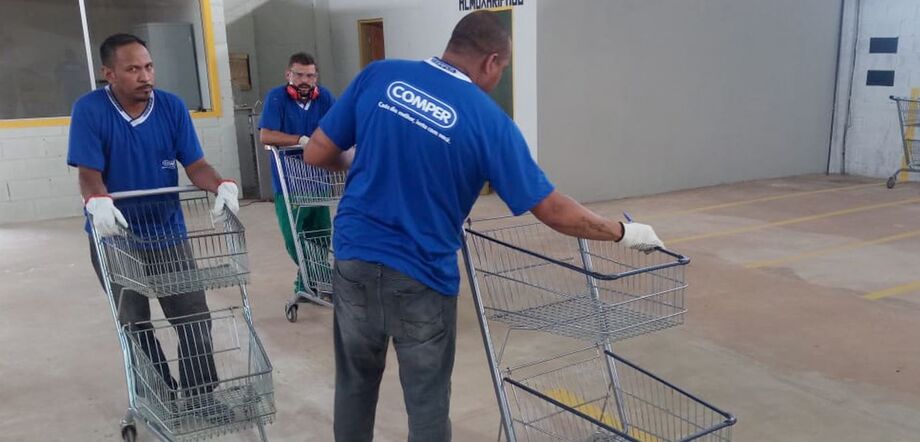 De início, cinco detentos foram contratados para essa nova função