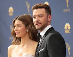 Jessica Biel e Justin Timberlake chegam ao Primetime Emmy Awards, em 2018