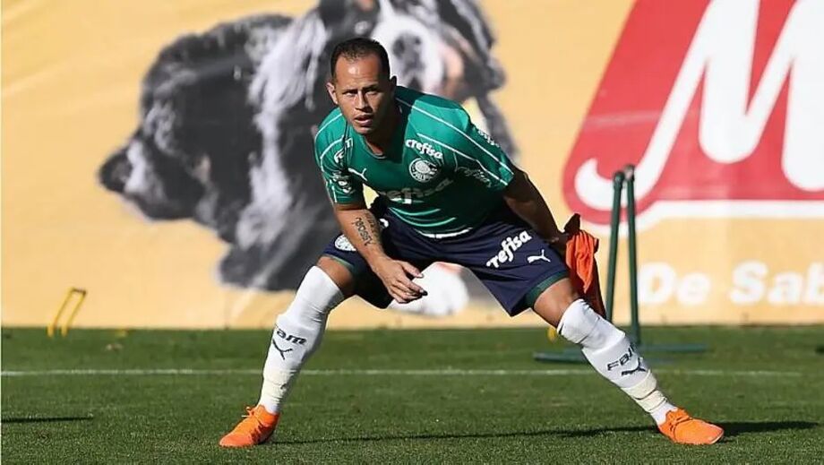 Guerra se despede do Palmeiras com mensagem em rede social: 'Obrigado por tudo'.