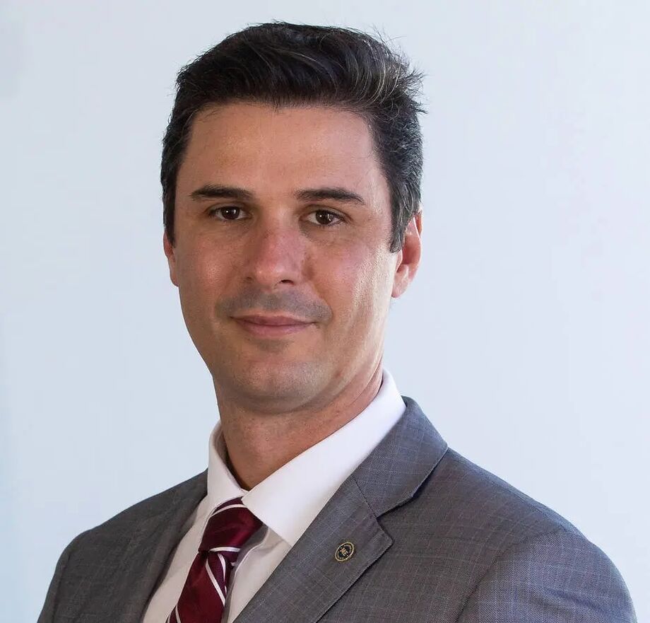 Governo já conversa com federações de indústrias para recolocar funcionários.