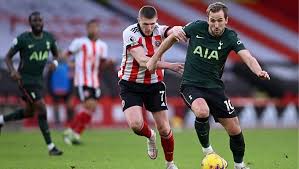 Kane marcou o segundo gol da vitória do Tottenham sobre o Sheffield United