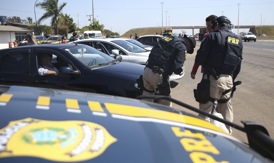 Polícia Rodoviária Federal do Rio recupera carga de quase R$ 1 milhão