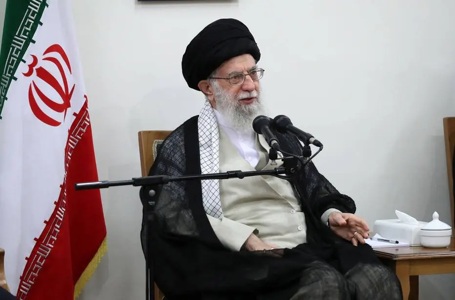 Líder supremo do Irã, aiatolá Ali Khamenei foi alvo de sanções de Donald Trump