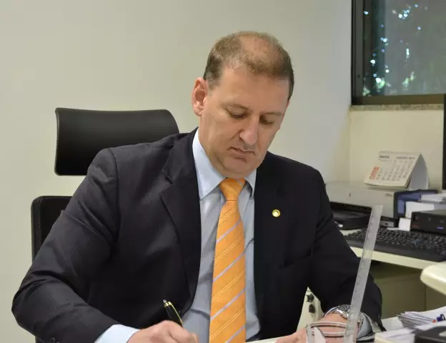 O juiz diretor do Foro da comarca de Campo Grande, Flávio Saad Peron deixa o cargo e passa a integrar a equipe de juízes auxiliares da nova vice-presidência do TJMS.