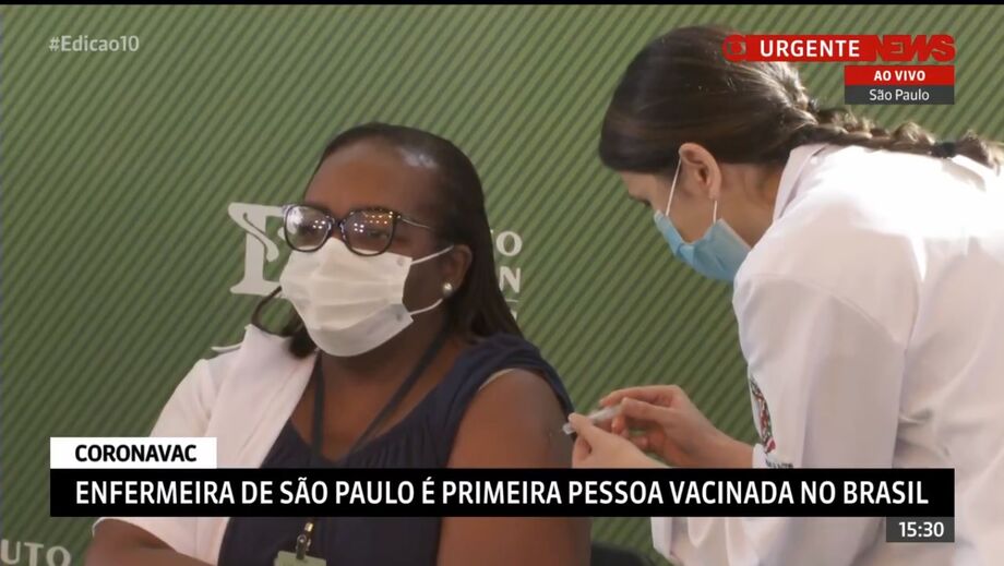 Primeira Brasileira a ser vacinada em solo brasileiro