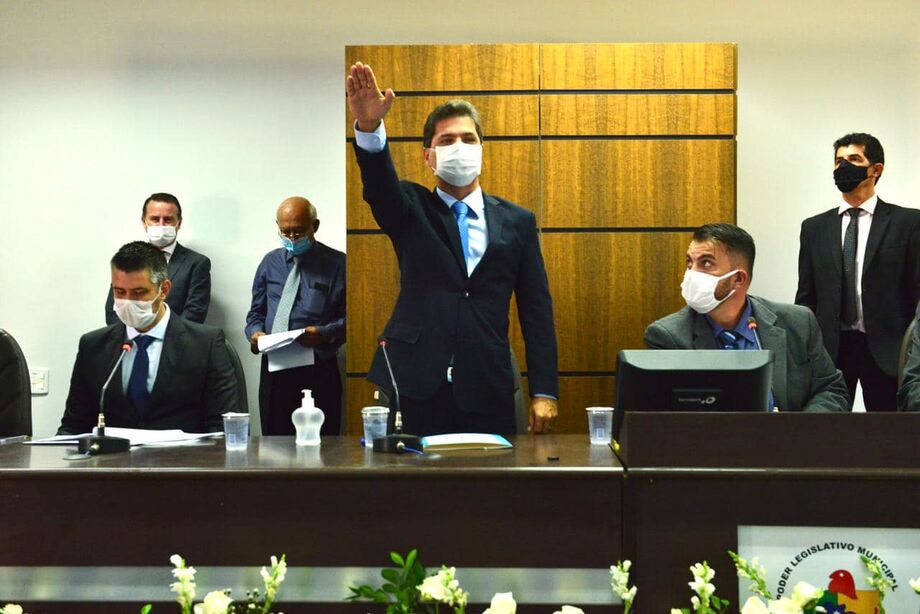 Prefeito Eleito Marcos Calderan e Vice-prefeito Mauro Crhistianini tomaram posse hoje em Maracaju