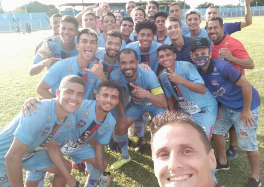 Jogadores fizeram a festa por estar na Elite do MS