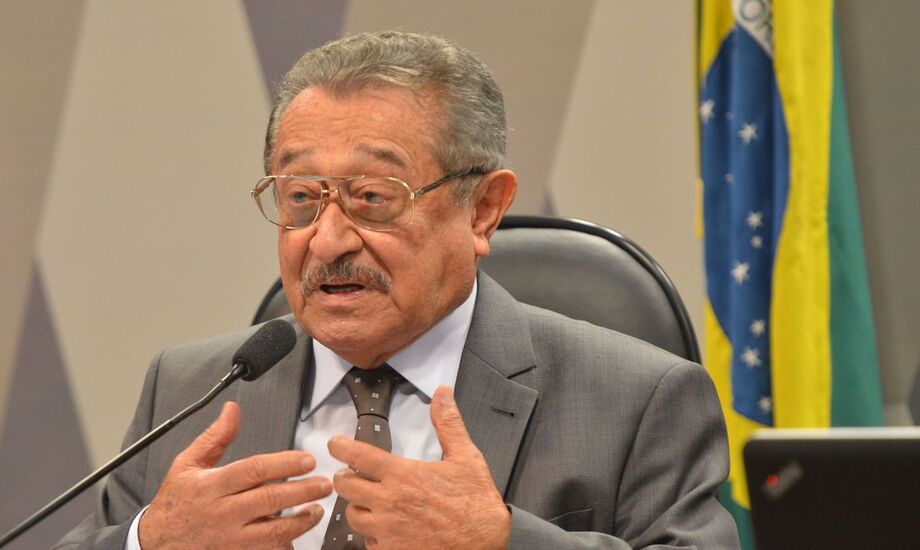 Senador José Maranhão morreu em razão de complicações da Covid-19