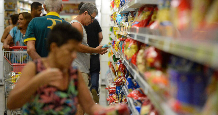As amostras foram coletadas em grandes supermercados e no mercadão municipal da capital, foram 15 locais de coleta das amostras