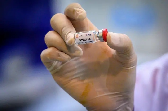 Em comunicado, a empresa de biotecnologia americana disse que a vacina tem o potencial de proteger contra novas variantes do coronavírus.