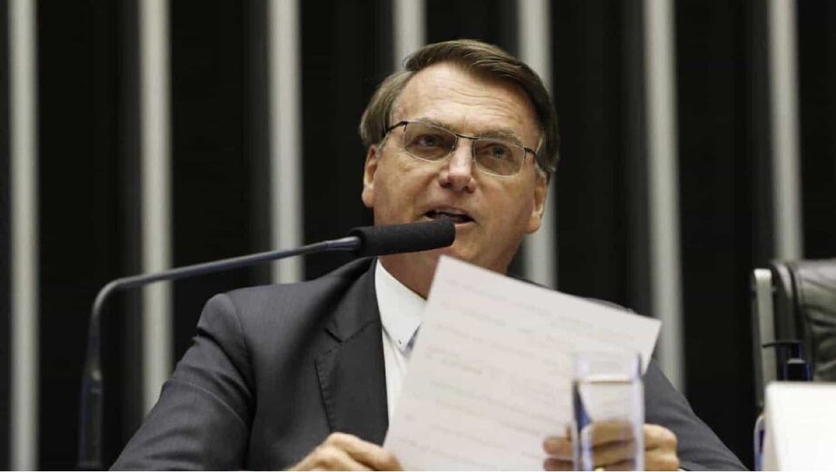 O presidente Jair Bolsonaro (sem partido) foi às redes sociais comemorar o novo ciclo do Legislativo.
