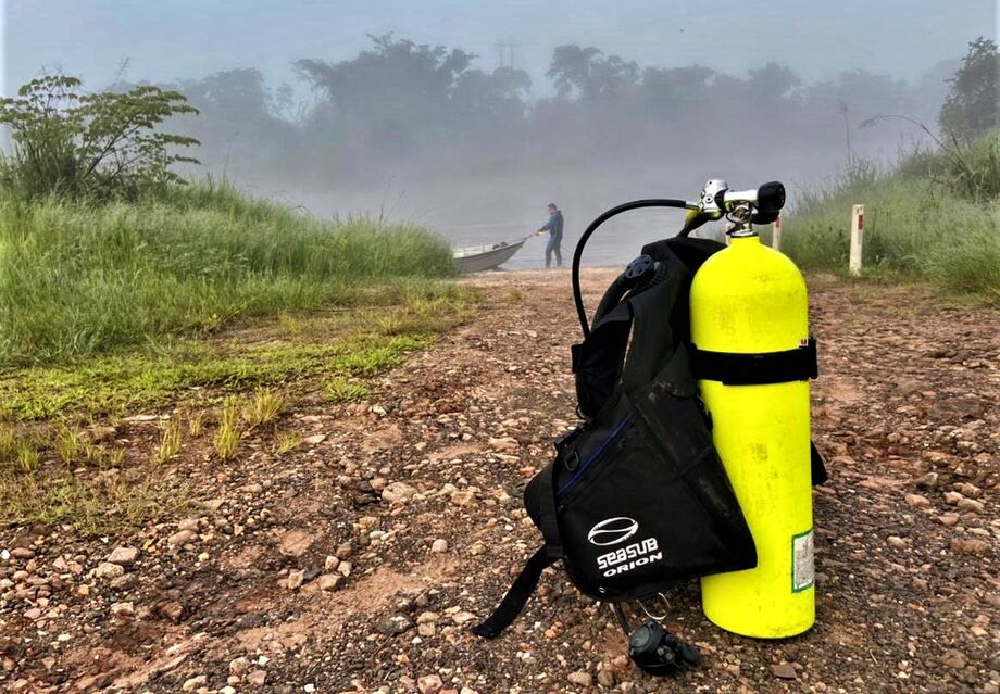 Após três dias de busca, o Corpo de Bombeiros (CBMMS) encontrou o corpo de um jovem que estava desaparecido no Rio Iguatemi