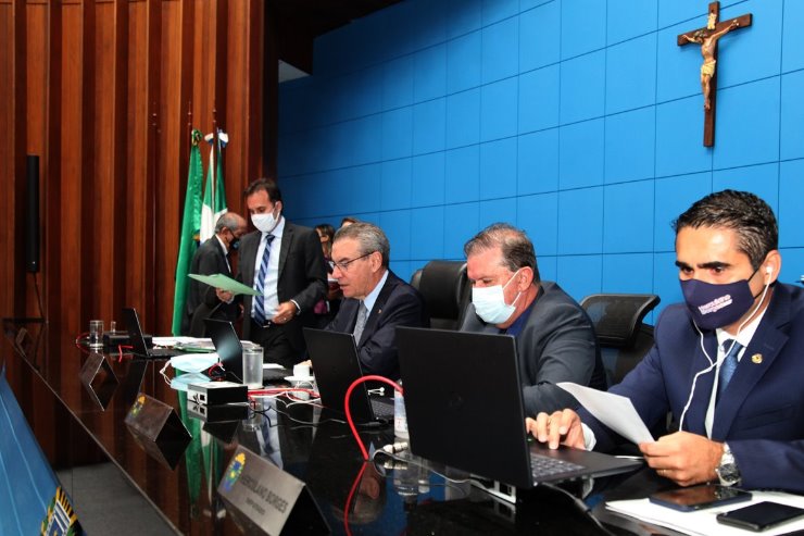 Mesa Diretora apresenta proposta para ratificar documentos do Confaz