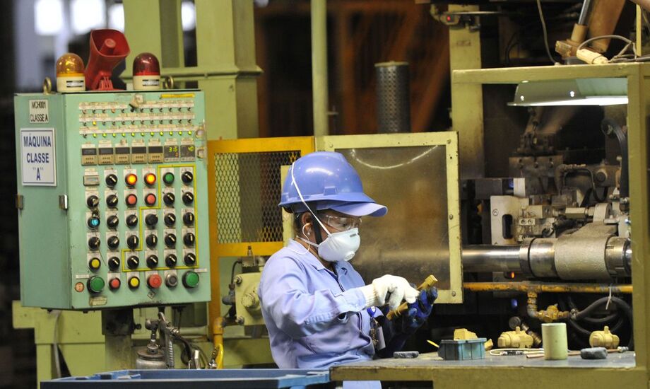 No mês de junho, apenas sete segmentos industriais seguem otimistas