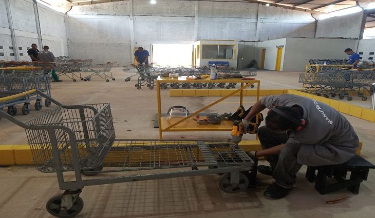 Inicialmente, foram selecionados cinco reeducandos para participar do programa que consiste em prestação de serviços em troca de remuneração e redução de pena