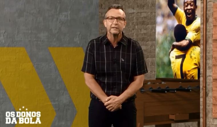 O apresentador se desculpando ao vivo