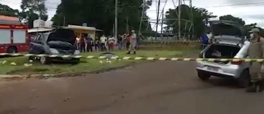 Os carros após o acidente