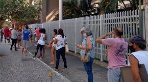 Fila para vaga de emprego