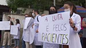 600 residentes em greve contra falta de insumos básicos