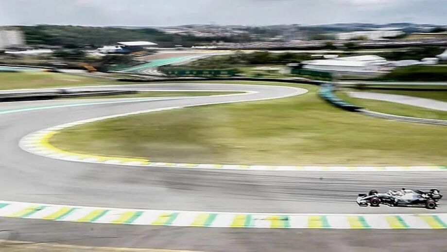 Lewis Hamilton nos treinos livres para o GP do Brasil de 2019