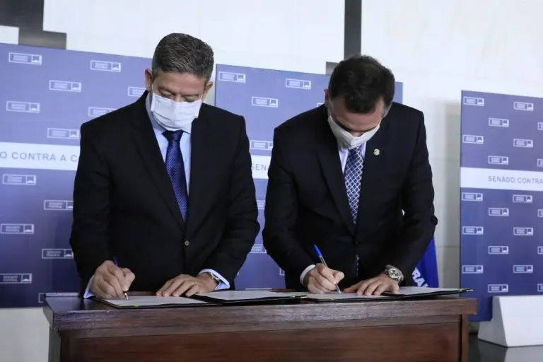 Os novos presidentes do Senado, Rodrigo Pacheco (DEM-MG), e da Câmara, Arthur Lira (PP-AL)