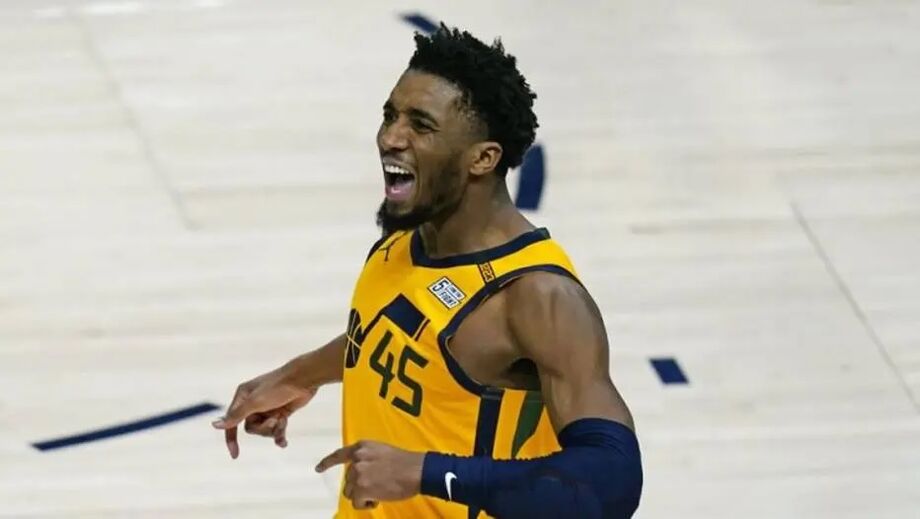 Donovan Mitchell foi o destaque do Jazz; ele encerrou a partida com 23 pontos e oito assistências