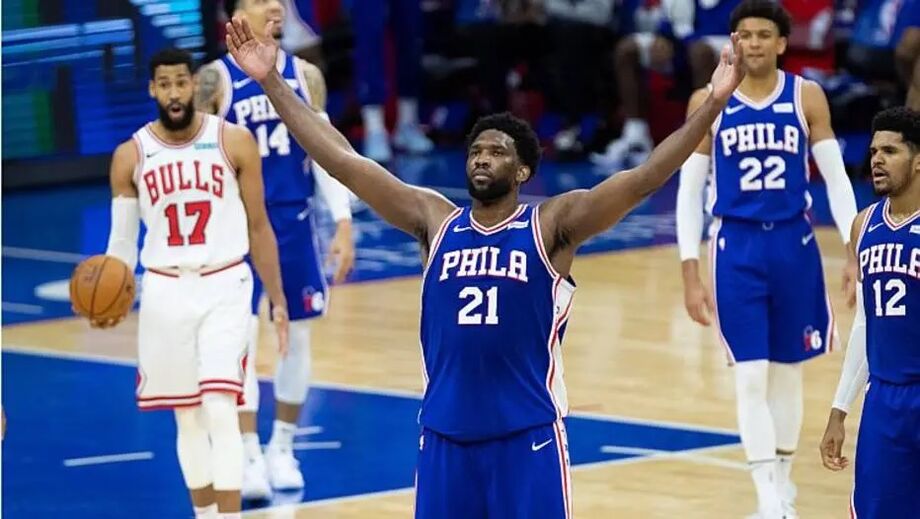 Embiid faz 50 pontos, Philadelphia 76ers vence Bulls e mantem liderança do Leste.