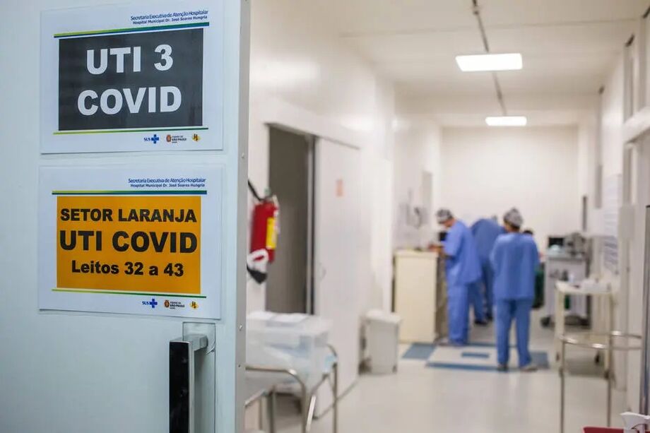 Paciente internado com covid-19