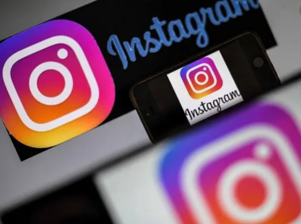 Alexandre manda bloquear perfis de Daniel Silveira no Facebook e Instagram