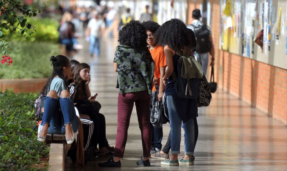 Termina amanhã (23) o prazo de adesão das instituições públicas de educação superior ao processo seletivo do Sistema de Seleção Unificada (Sisu), na oferta de vagas para o primeiro processo seletivo de 2021