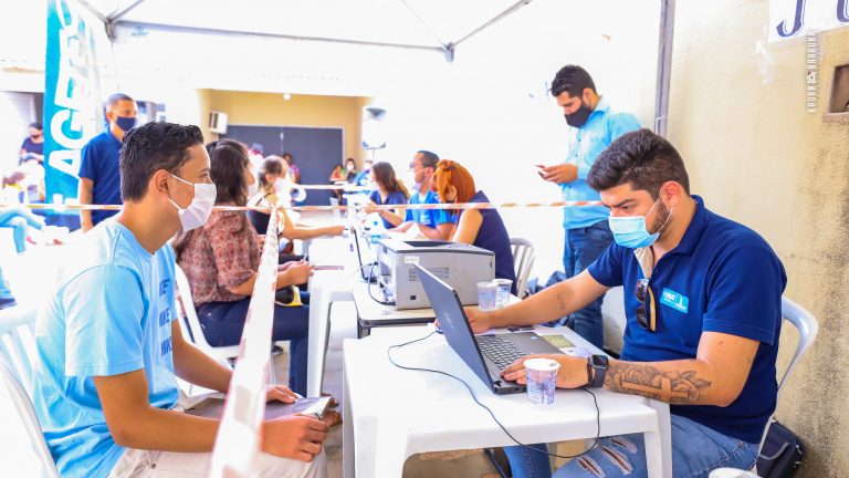 Funsat Itinerante na sede da SUBJUV atende 200 jovens que buscam entrar no mercado de trabalho