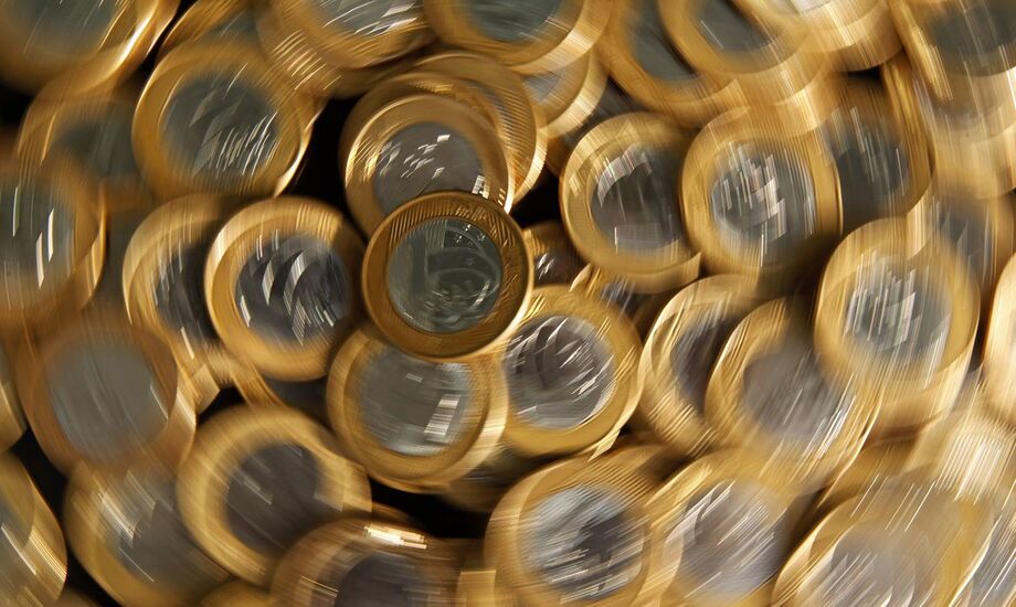 Desde cedo, a expectativa do mercado de DI repousava na revisão do PAF