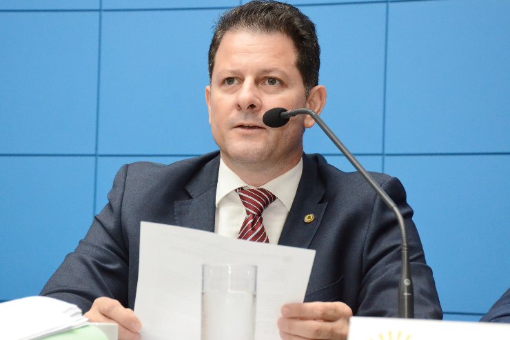 A primeira edição do programa conta com a participação do deputado estadual Renato CÂmara (MDB)
