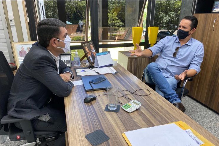Liderança de Cassilândia é recebida pelo deputado Jamilson