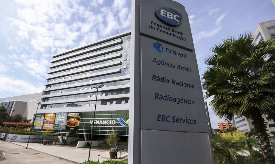 Fachada da EBC