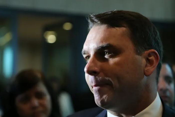 O senador Flávio Bolsonaro.