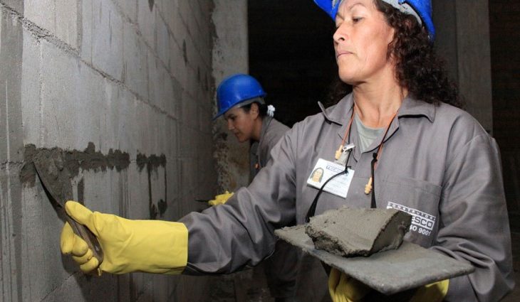 O protagonismo feminino cada vez mais se expande e as mulheres ocupam espaços no mercado de trabalho que em épocas passadas eram permitidos somente aos homens