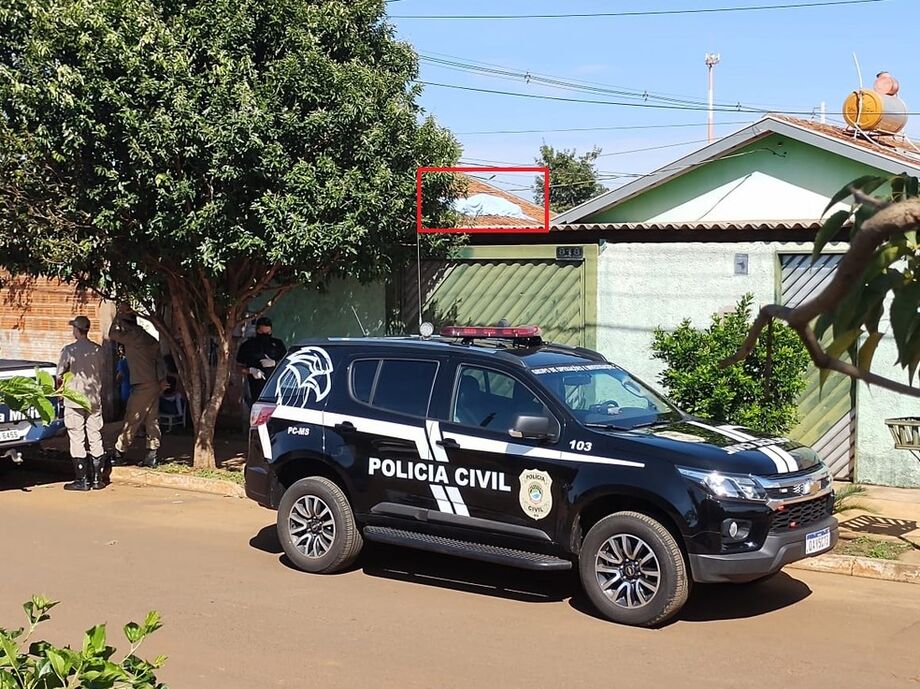 A Perícia Técnica realizou os procedimentos para iniciar as investigações sobre a causa da morte e o que teria ocorrido na situação