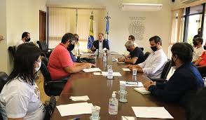 Governo recebe motorista de aplicativos e discute ações em benefício da categoria