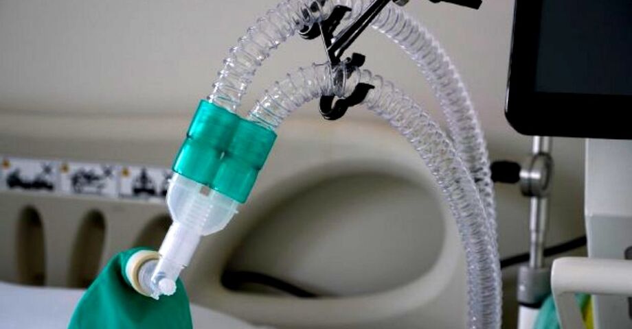 SC pede ajuda ao Ministério da Saúde para repor kit de intubação em hospitais