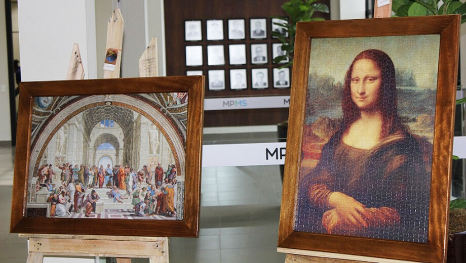 Ao todo, oito quadros fazem parte da exposição, que teve início na última semana