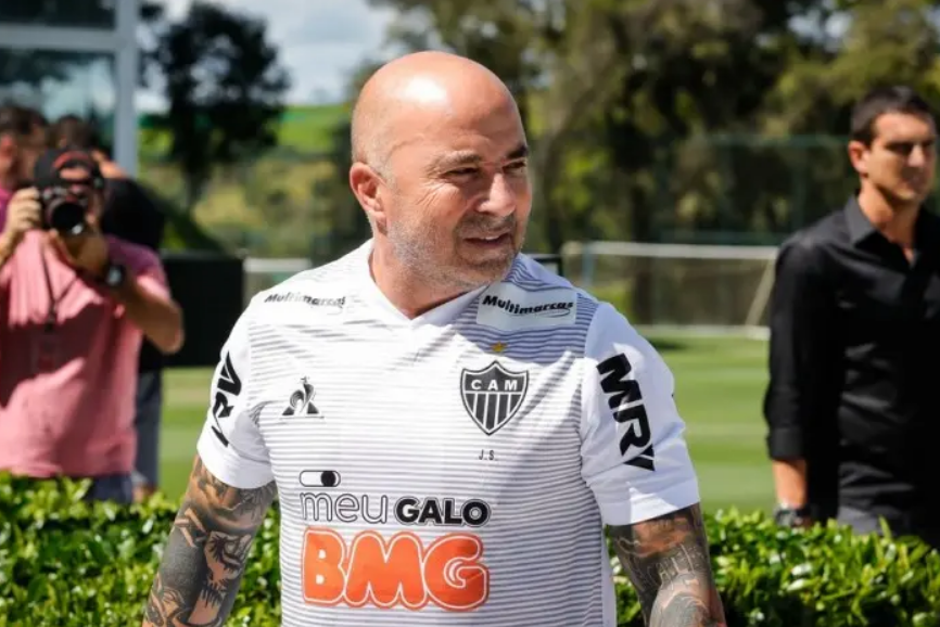 Sampaoli descarta a possibilidade de imitar Bielsa no comando do Olympique