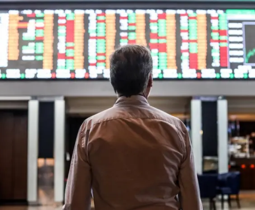 Bolsas da Europa fecham mistas com foco em indicadores