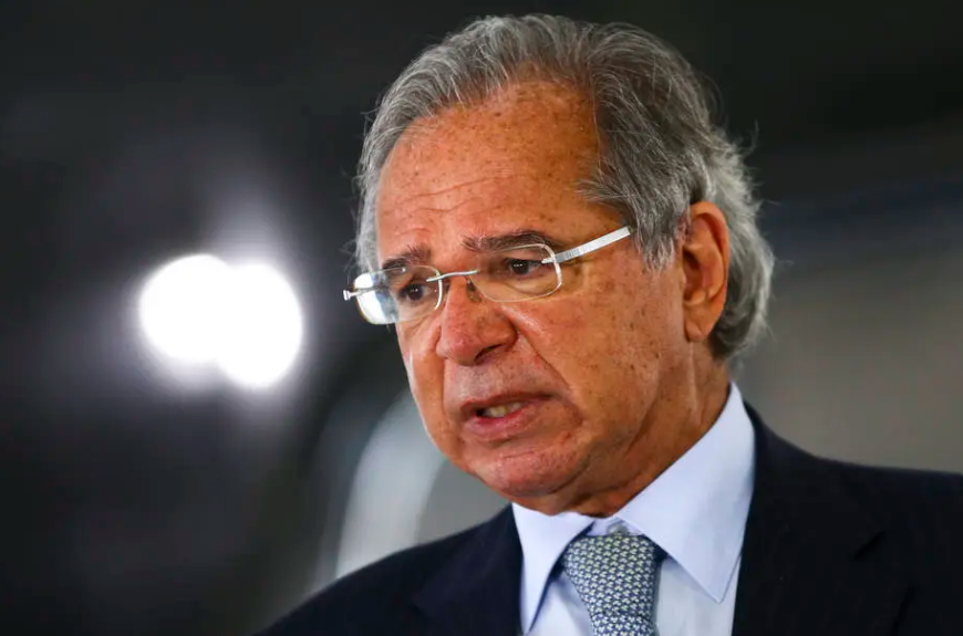 O ministro Paulo Guedes disse nesta segunda-feira que o valo médio do auxílio emergencial será de R$ 250